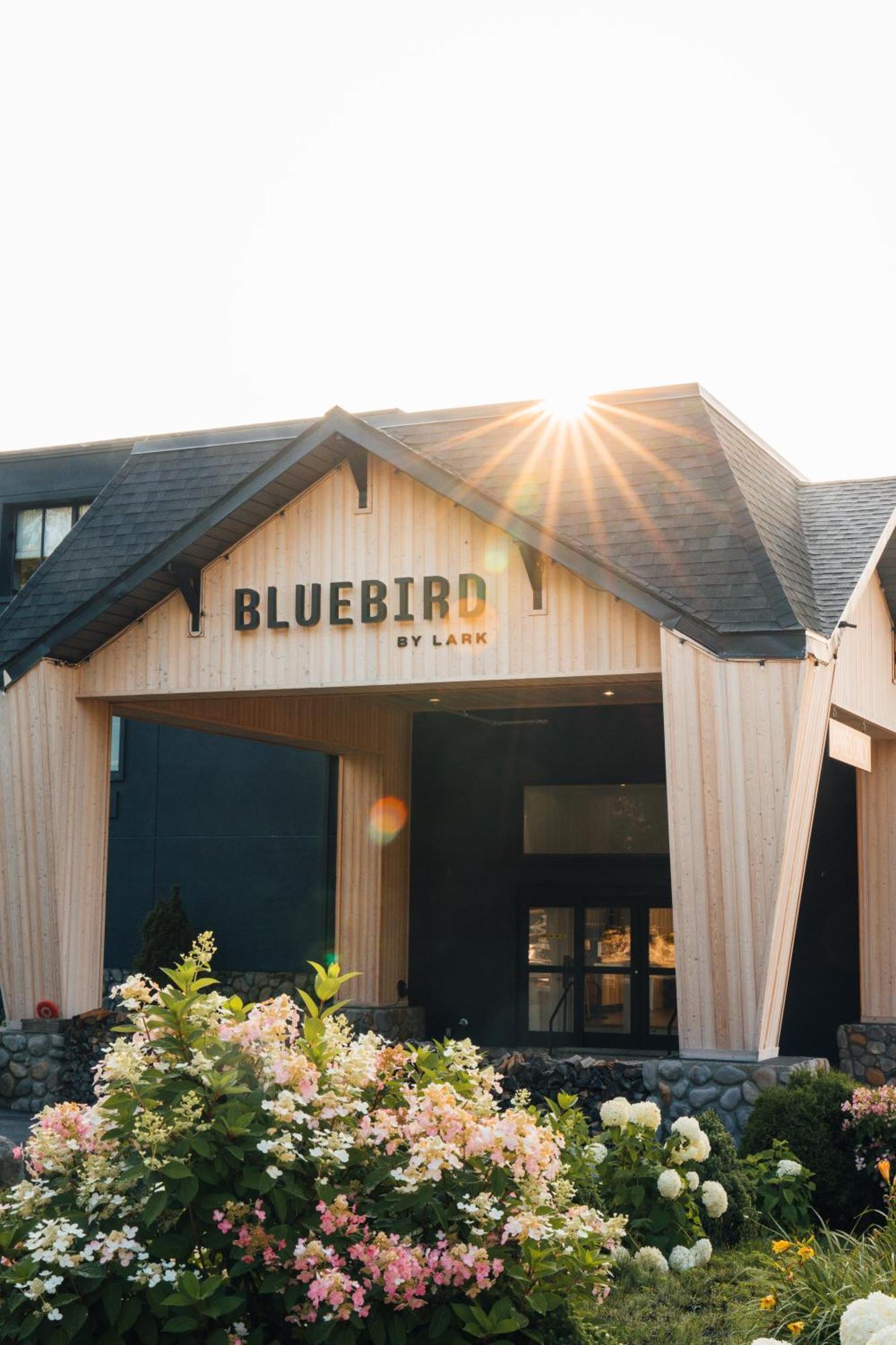 Bluebird Lake Placid Hotel Exterior foto